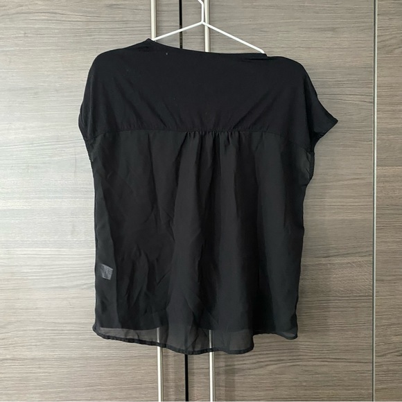 GU by Uniqlo Black Tee - Picture 2 of 4
